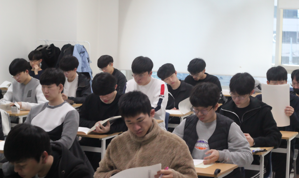 재수 성적 향상을 위한 강안교육 학습법